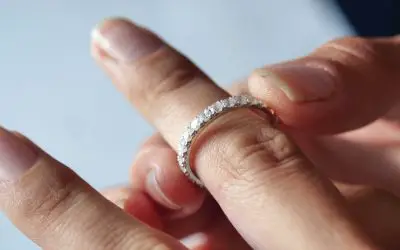 Can Moissanite Rings be Resized? | The Cost, Process, & Risk
